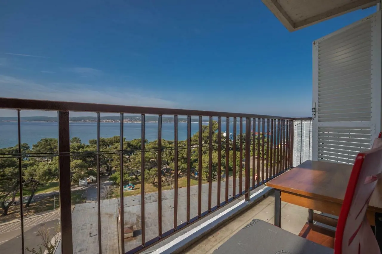 Apartment Center Crikvenica 0*,