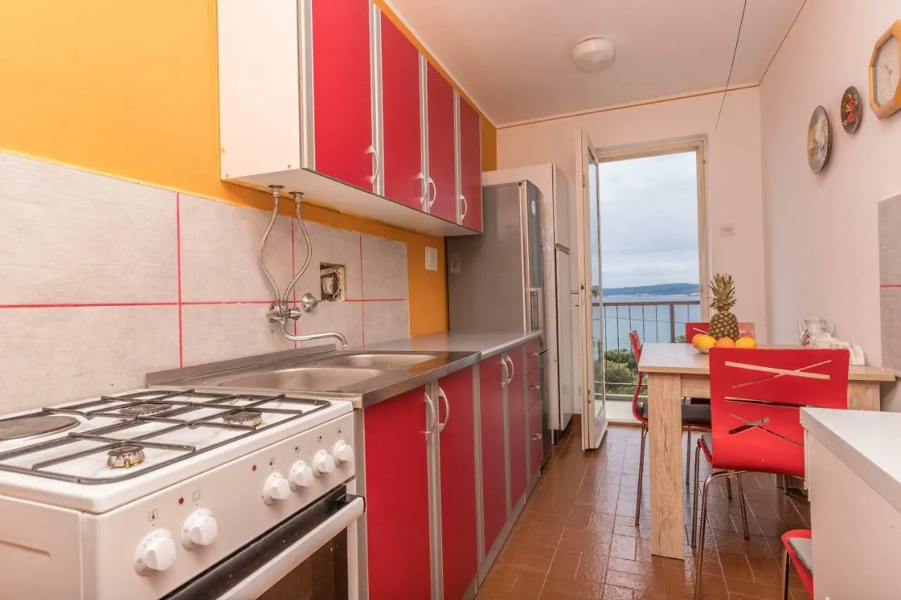 Apartment Center Crikvenica 0*,