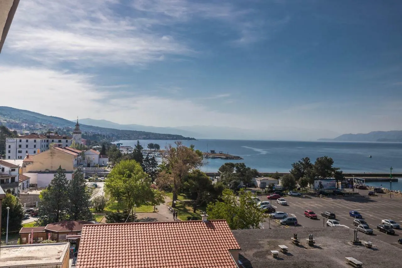 Apartment Center Crikvenica